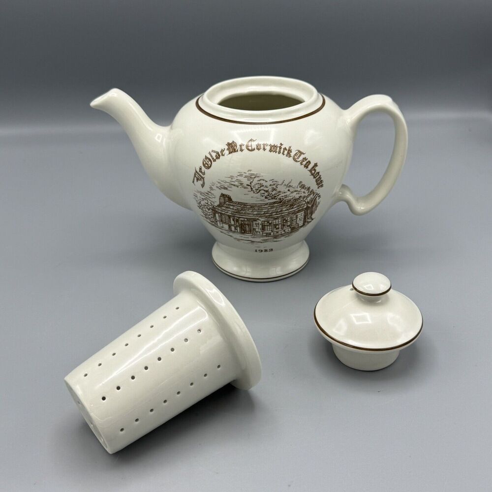 Vtg Baltimore MD 1982 Teapot Ye Olde McCormick Tea House & Restaurant Historical